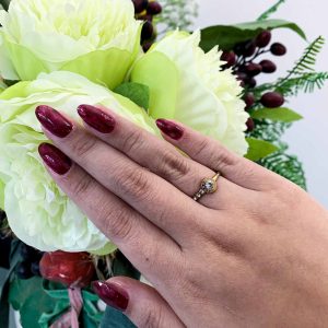red nails