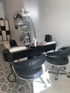 Minimalist black nail station at Spa Royal du Jour